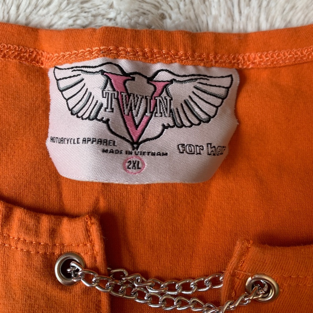 V Twin Women’s Motorcycle Apparel - Orange Tank with Chains - Picture 4 of 5